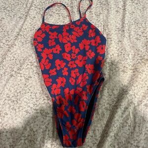 Size 30 jolyn swimsuit